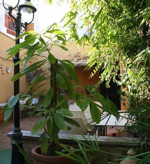 Общежитие Casa Antiquary