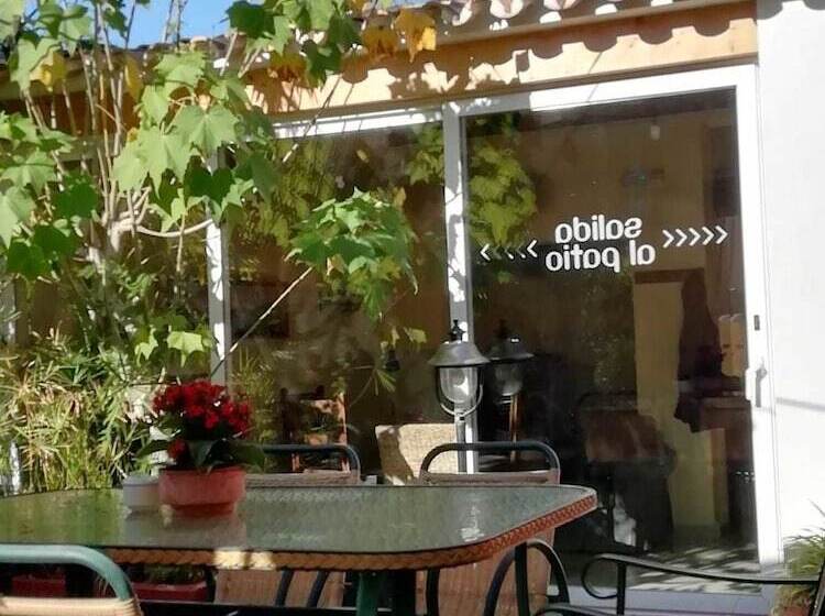 Общежитие Casa Antiquary