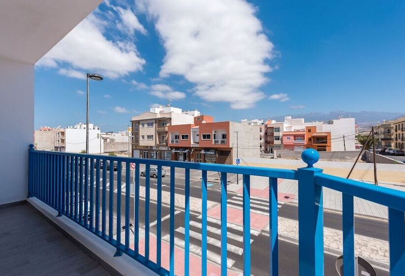 Общежитие Riva Guest House Los Abrigos