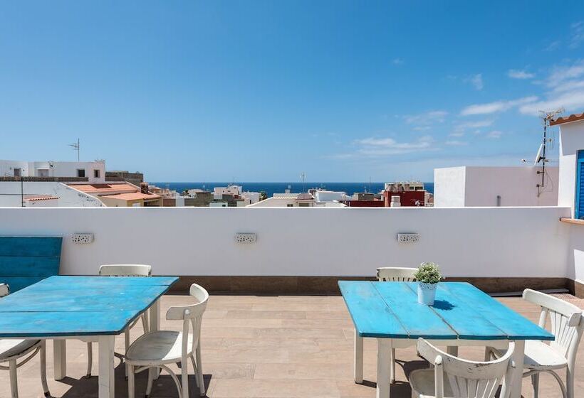 هاستل Riva Guest House Los Abrigos