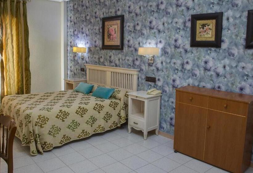 Отель Hostelería La Palmera De Miajadas Sl