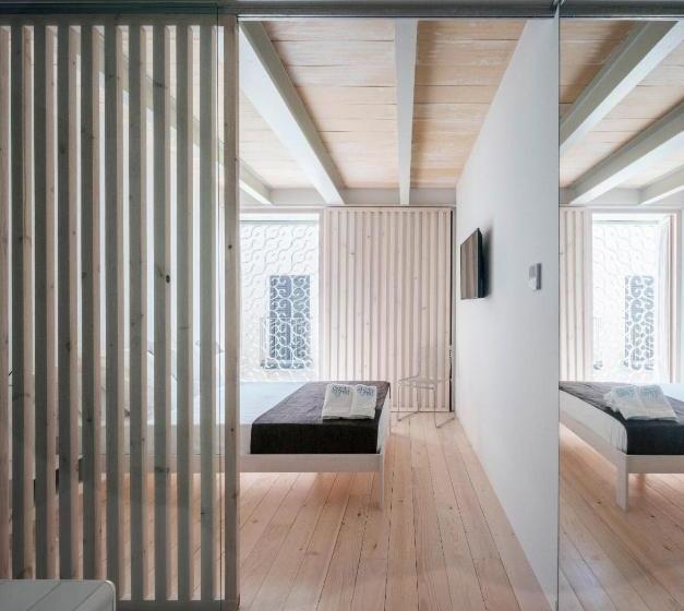 Отель Santacreu