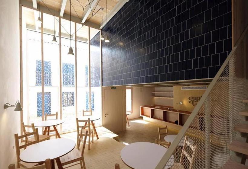 Отель Santacreu