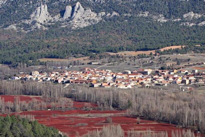 بنسيون Hostal Cañamares