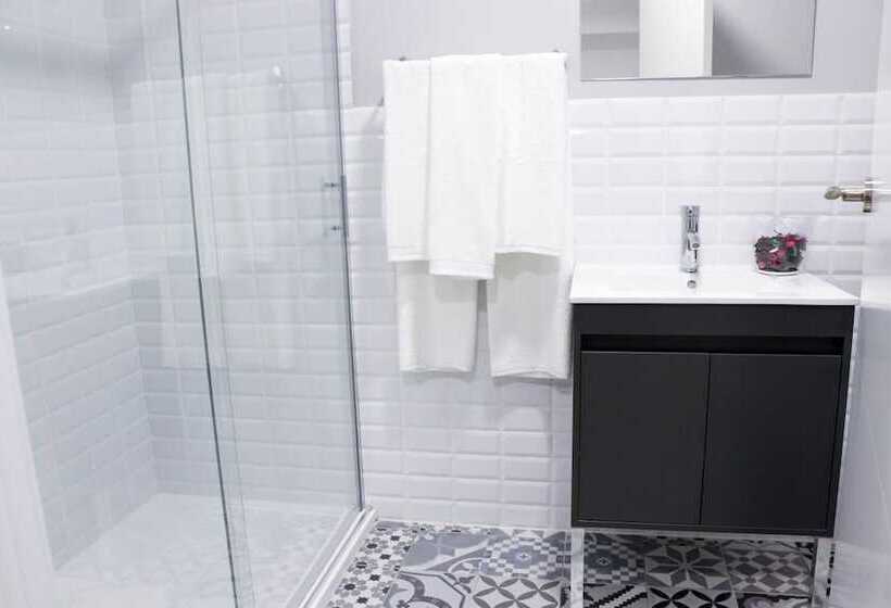 פנסיון Hostal Castillo