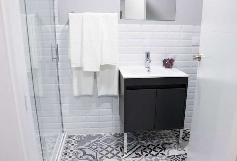 פנסיון Hostal Castillo