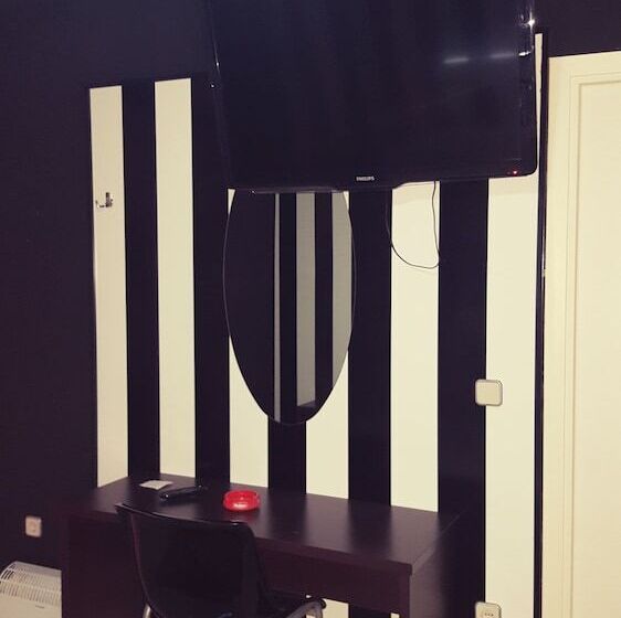 پانسیون Hostal Restaurante Los Badenes