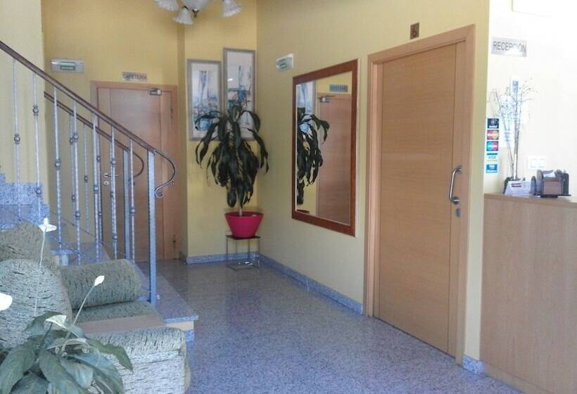 פנסיון Hostal Restaurante Vial