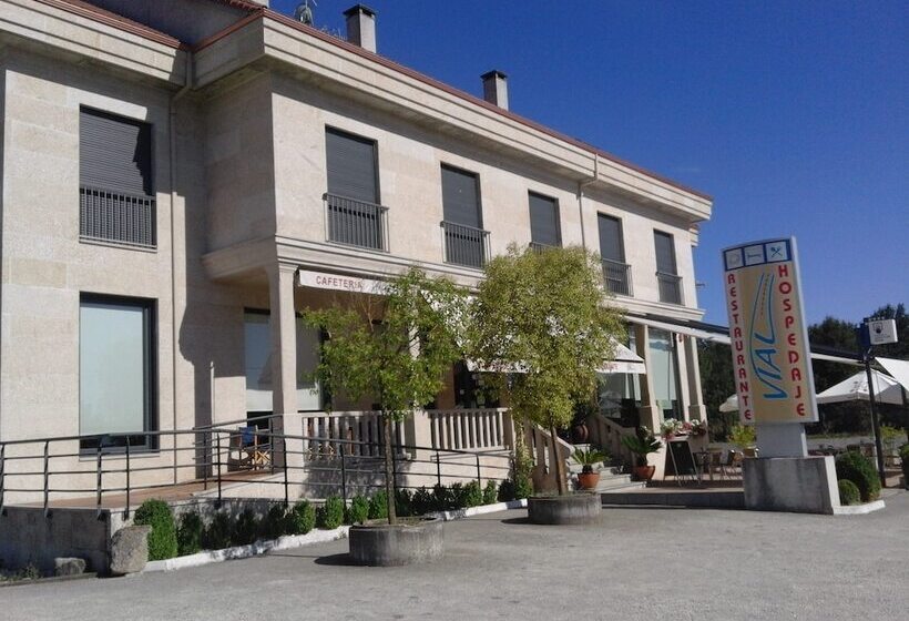 פנסיון Hostal Restaurante Vial
