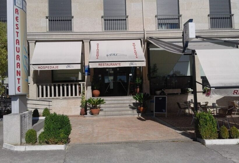 פנסיון Hostal Restaurante Vial