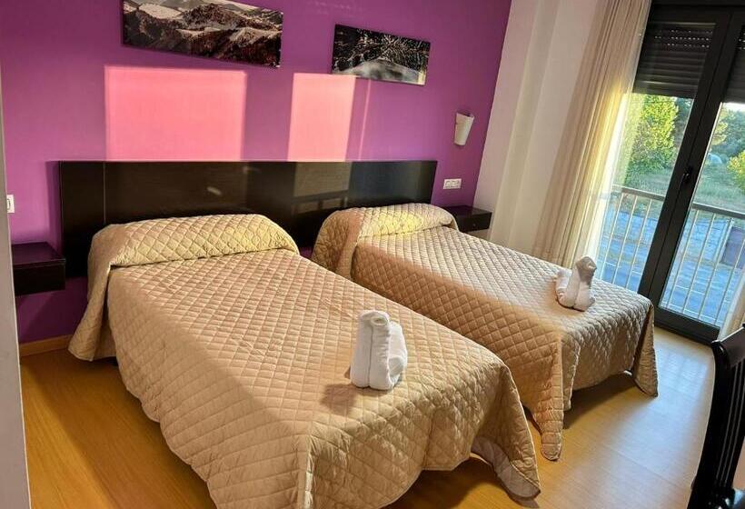 פנסיון Hostal Restaurante Vial