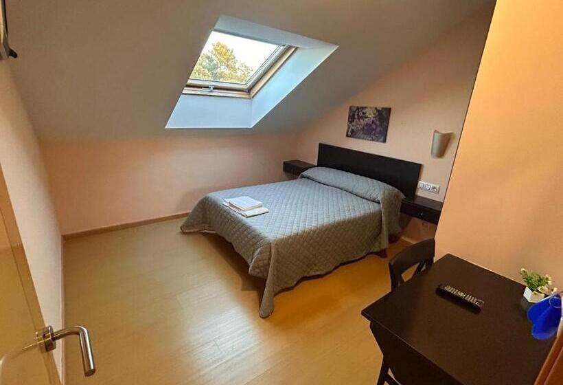 פנסיון Hostal Restaurante Vial