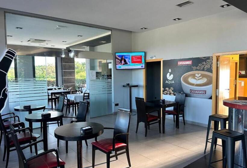 פנסיון Hostal Restaurante Vial