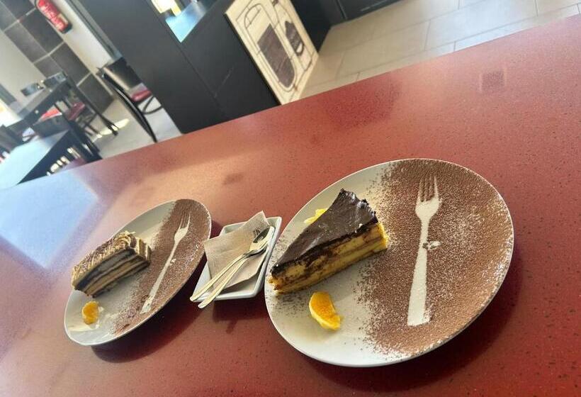 פנסיון Hostal Restaurante Vial