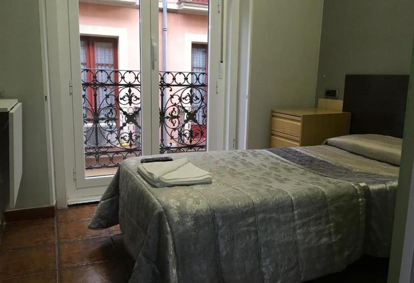 Pension La Bilbaina  Albergue Logrono