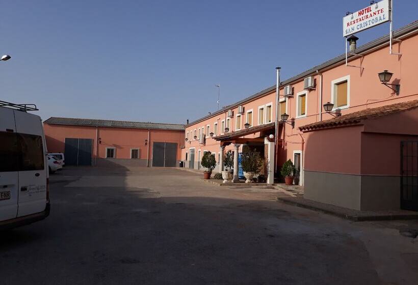 بنسيون San Cristobal