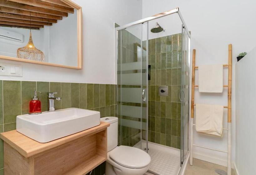 The Urban Jungle Hostel