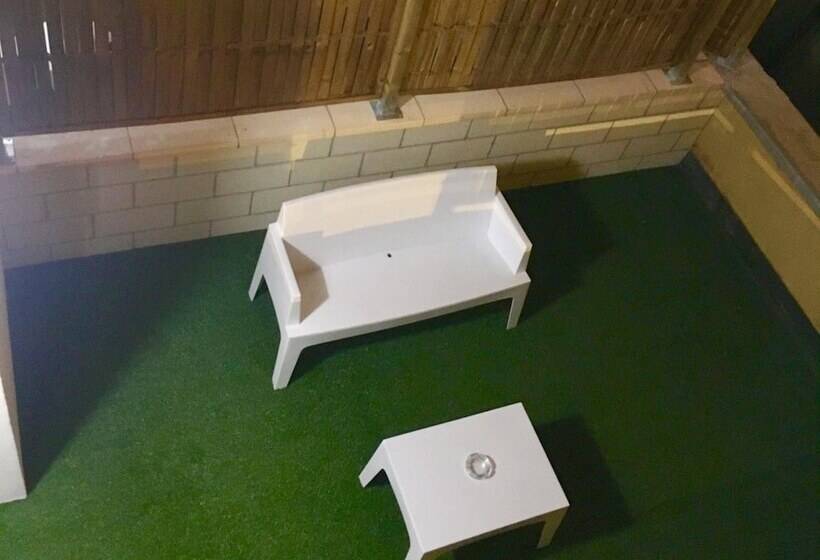 בית מלון כפרי Landaben