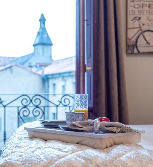 پانسیون Cuatro Caminos Rooms