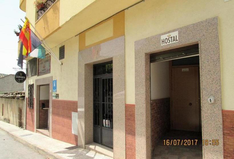 פנסיון Hostal Banderas