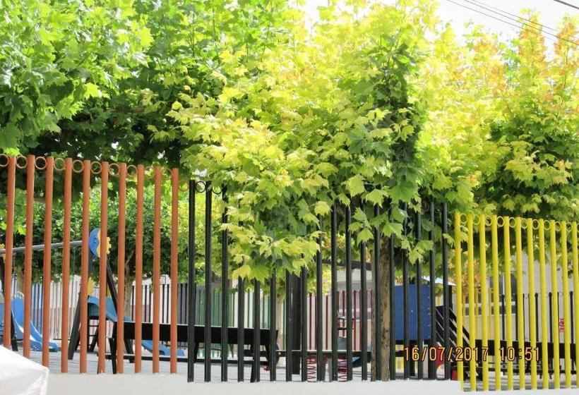 פנסיון Hostal Banderas