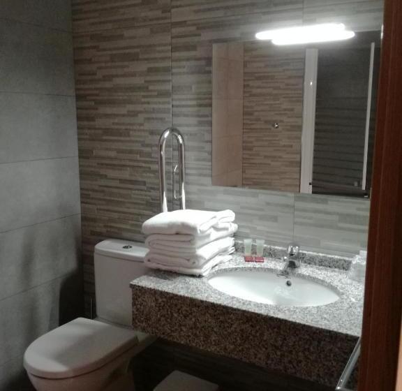بنسيون Hostal Casa Tino