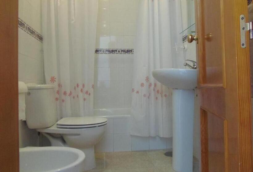 پانسیون Hostal La Parada