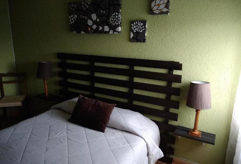 پانسیون Hostal Portucale  Badajoz