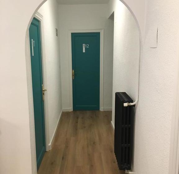 펜션 Roomconcept Hostel