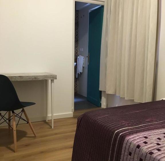 펜션 Roomconcept Hostel