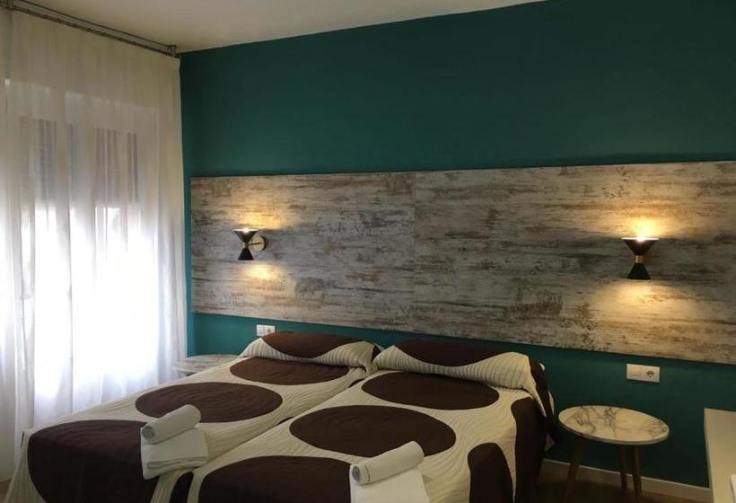 펜션 Roomconcept Hostel