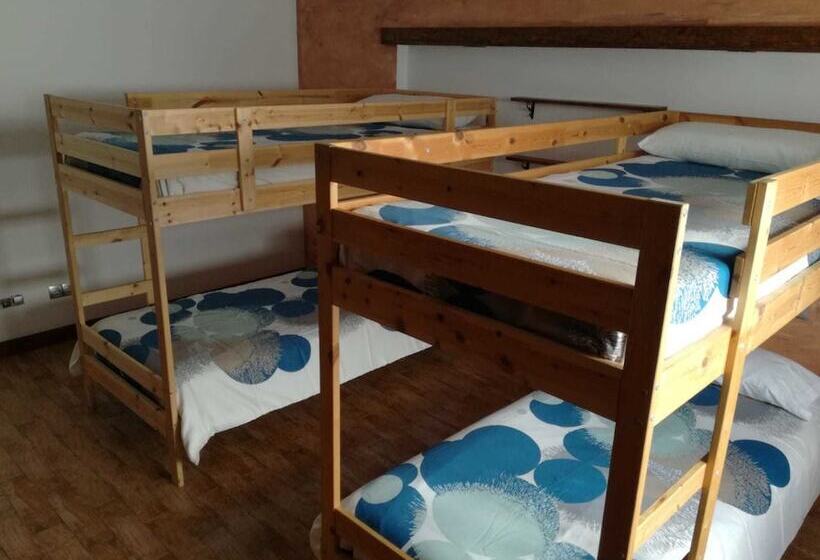 פנסיון Surfhouse Hostel Famara