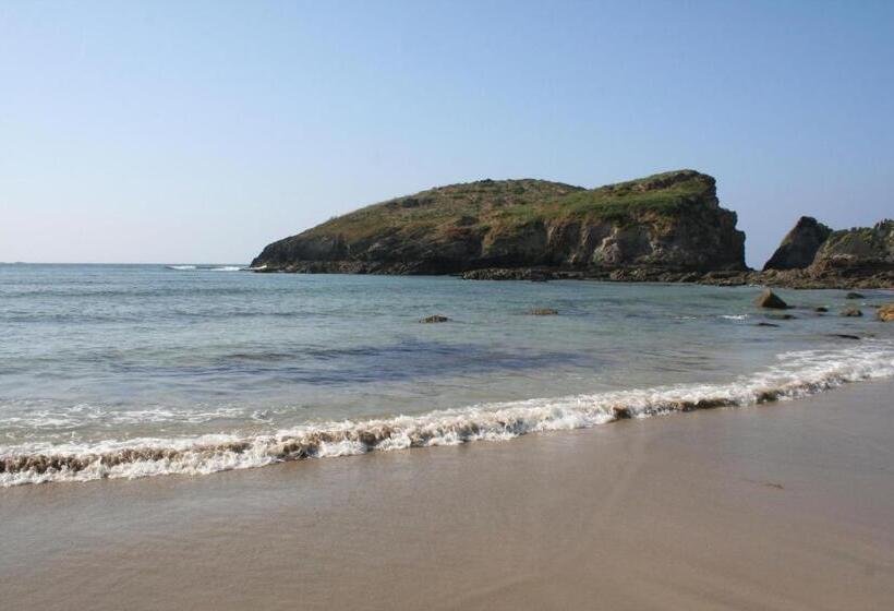 بنسيون Casa Tésera