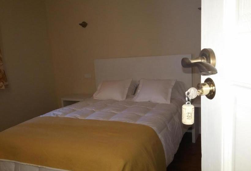 פנסיון Hostal Camponaraya