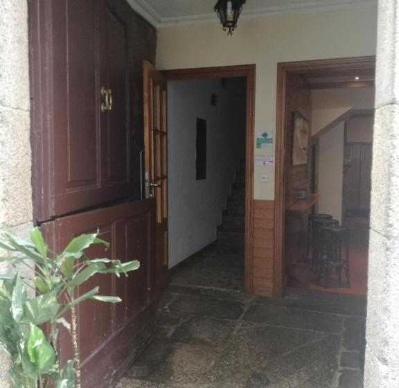 پانسیون Hostal Forest