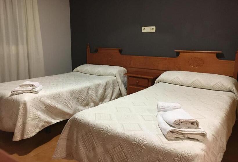 פנסיון Hostal Imaginatelo