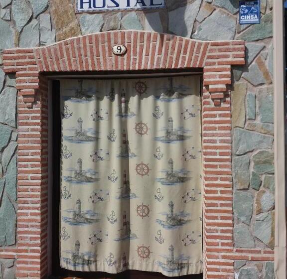 פנסיון Hostal La Aldaba