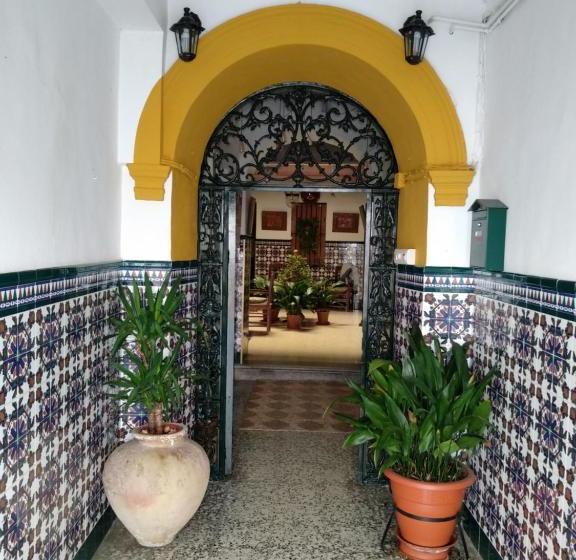 پانسیون Hostal Manolo