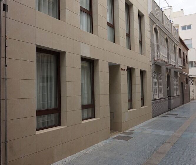 膳宿费 Rincon 13 Mares