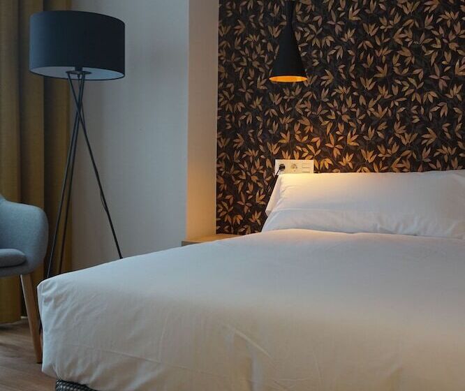 膳宿费 Rincon 13 Mares