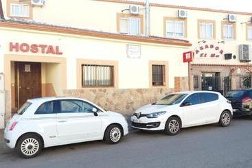 پانسیون Hostal Seseña