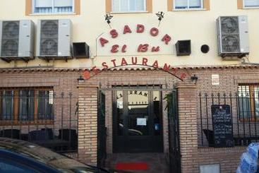 پانسیون Hostal Seseña