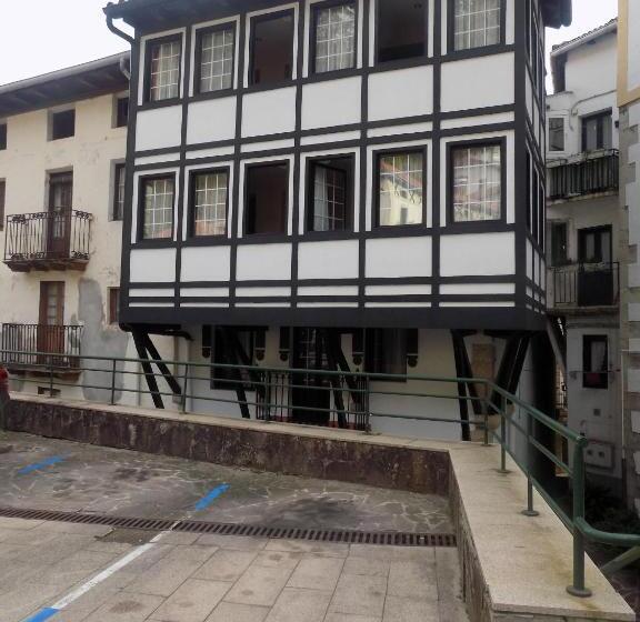 بنسيون Itsasmin Ostatua