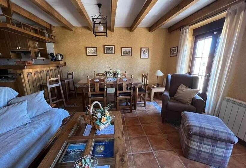 فندق El Sobrao De Gredos