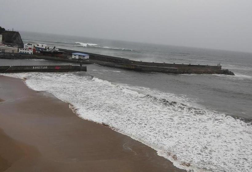 פנסיון Arrigorri Ostatu Jatetxea