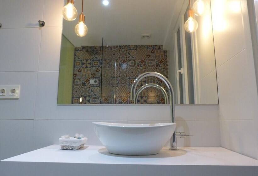 פנסיון Bilbao Art Lodge Staynnapartments