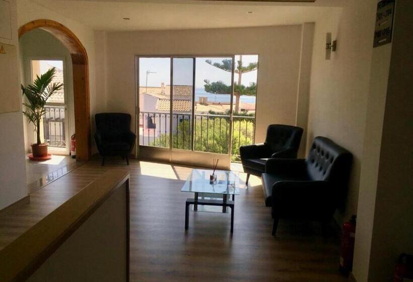 펜션 Hostal Restaurante Playa Azul