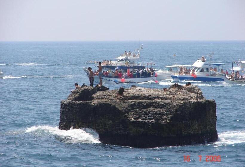 펜션 Hostal Restaurante Playa Azul