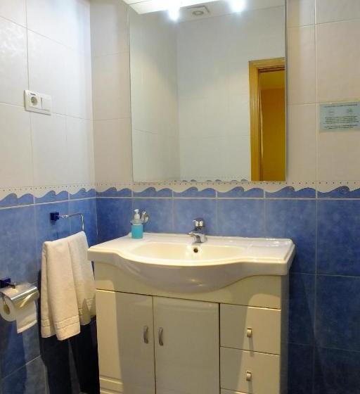 ペンション Hostal Los Claveles