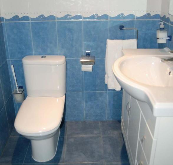 ペンション Hostal Los Claveles